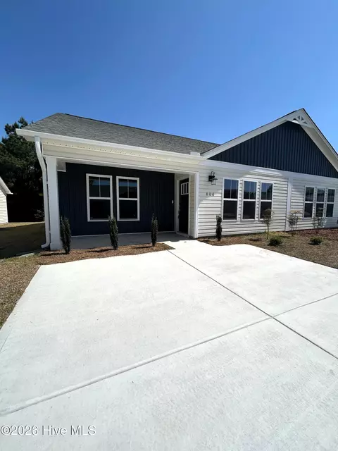 806 Discovery Cv, Newport, NC 28570