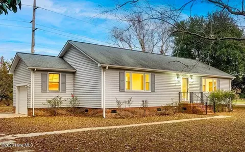 608 Hounds Tooth Ct, Winterville, NC 28590