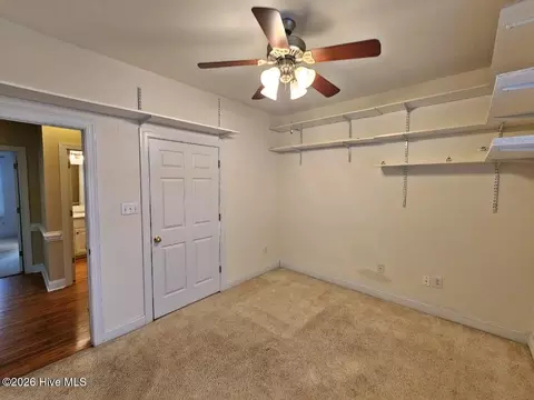 Bedroom - 7 Edgewater Dr, Smithfield, NC 27577 photo 9 of 9