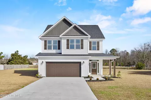 105 Dallas Dr, Beulaville, NC 28518