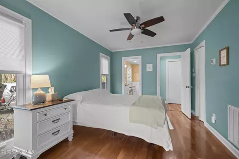 Bedroom - 214 Sandfiddler E, Emerald Isle, NC 28594 photo 1 of 5