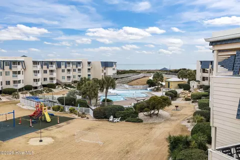 1904 E Fort Macon Rd #307, Atlantic Beach, NC 28512