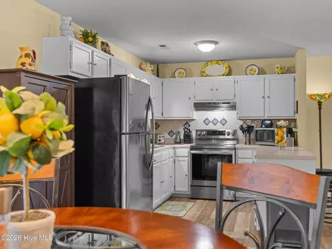 Kitchen - 327 Buckhead Rd, Hubert, NC 28539 photo 1 of 5