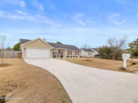 Exterior - 327 Buckhead Rd, Hubert, NC 28539 photo 3 of 15