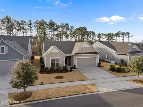 357 Benton Rd, Wilmington, NC 28412