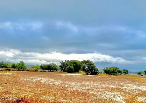 6 Oak View Ln, Hampstead, NC 28443