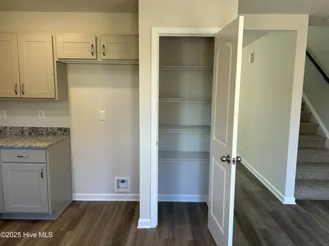Entry Way - 112 Oneal Dr, Washington, NC 27889 photo 1 of 5