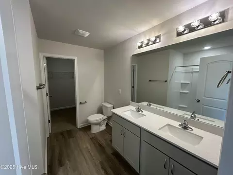 Bath - 108 Oneal Dr, Washington, NC 27889 photo 4 of 5