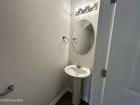 Bath - 108 Oneal Dr, Washington, NC 27889 photo 1 of 5