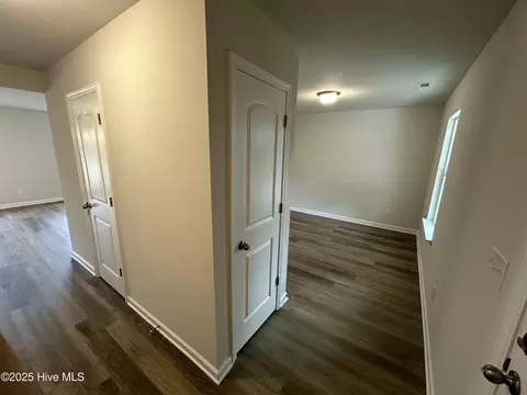 Entry Way - 108 Oneal Dr, Washington, NC 27889 photo 1 of 5