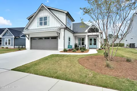 7374 Foxbriar Dr, Leland, NC 28451