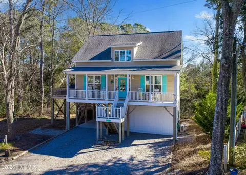 1679 Hemingway Dr SW, Ocean Isle Beach, NC 28469