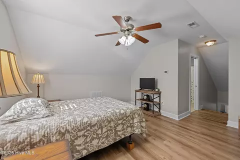 Bedroom - 134 Pine Cove Rd, New Bern, NC 28562 photo 6 of 6