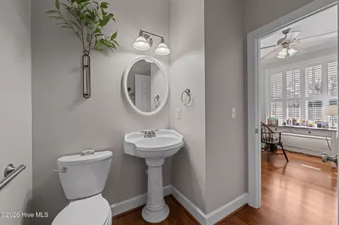 Bath - 134 Pine Cove Rd, New Bern, NC 28562 photo 1 of 8