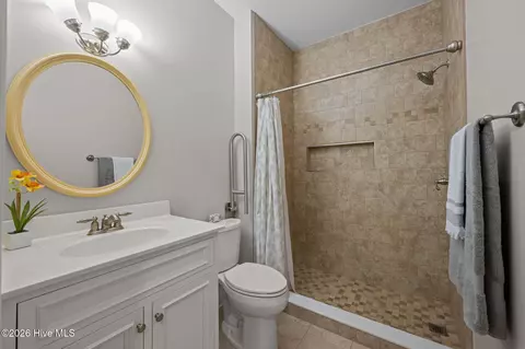 Bath - 134 Pine Cove Rd, New Bern, NC 28562 photo 6 of 8