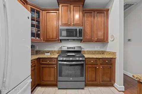 Kitchen - 134 Pine Cove Rd, New Bern, NC 28562 photo 3 of 4