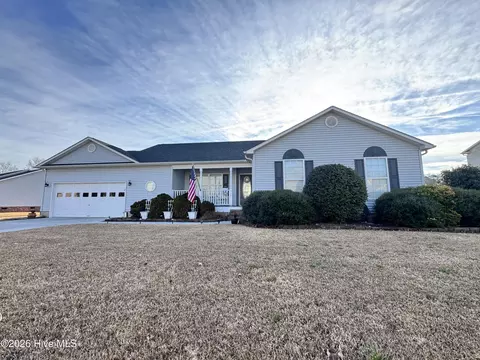 117 Sidney Ln, Jacksonville, NC 28540