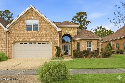 8262 Stenton Dr NE, Leland, NC 28451