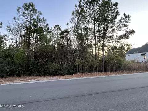 2961 Old Berwick St SW, Shallotte, NC 28470