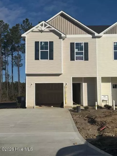 114 Crab Claw Spit Ln, Jacksonville, NC 28546
