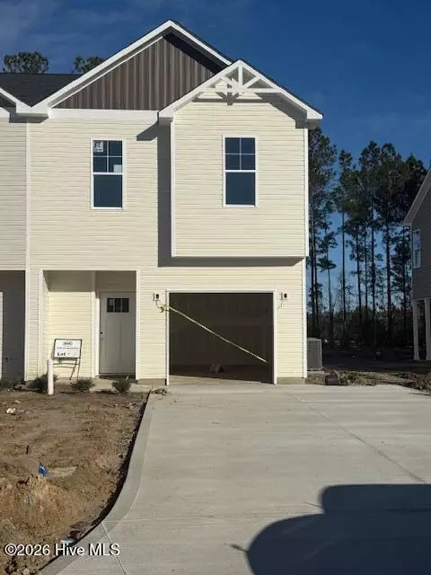 112 Crab Claw Spit Ln, Jacksonville, NC 28546