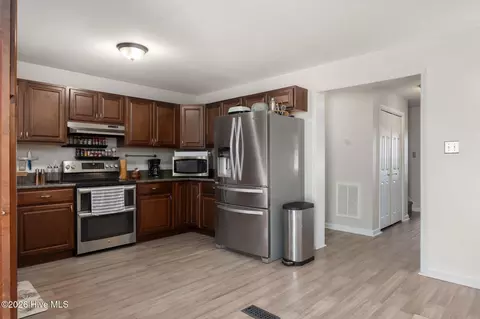 Kitchen - 467 Grandy Rd, Grandy, NC 27939 photo 3 of 4