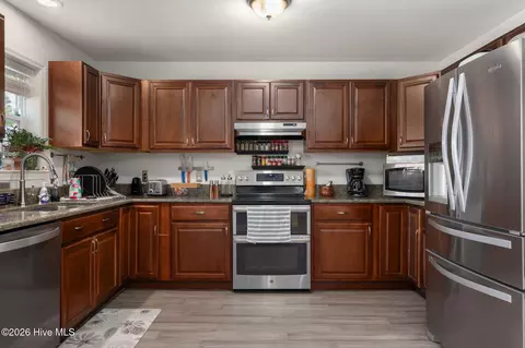 Kitchen - 467 Grandy Rd, Grandy, NC 27939 photo 2 of 4