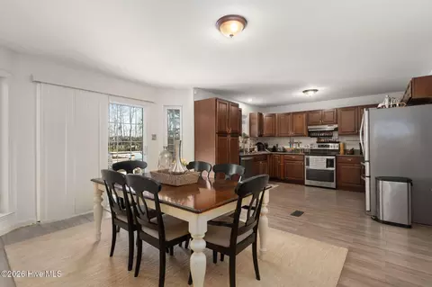 Dining - 467 Grandy Rd, Grandy, NC 27939 photo 2 of 3