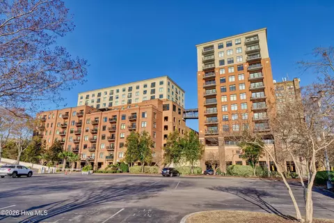 240 N Water St #1255, Wilmington, NC 28401