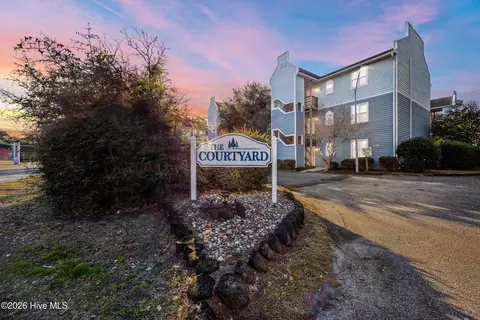 4230 Wilshire Blvd #301, Wilmington, NC 28403