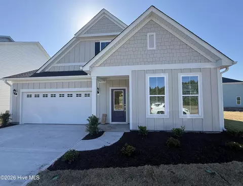 6772 Fellowship Dr, Leland, NC 28451