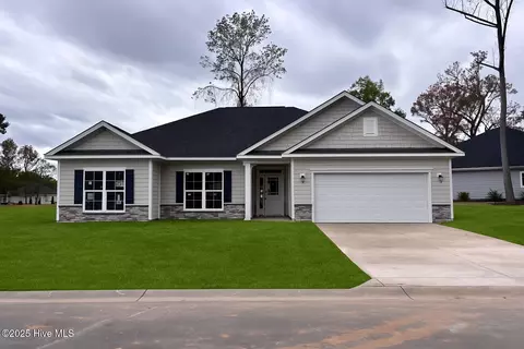 3038 Boverie St SW, Shallotte, NC 28470