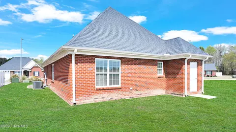 Exterior - 3003 Ashley Ct, Tarboro, NC 27886 photo 4 of 4