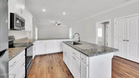Kitchen - 3003 Ashley Ct, Tarboro, NC 27886 photo 2 of 5