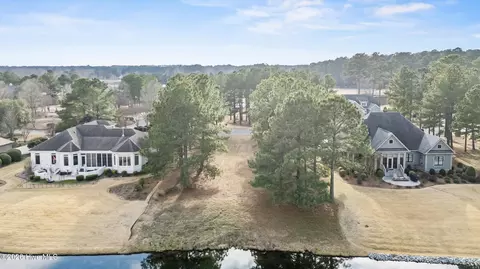 152 Legacy Lakes Dr, Wallace, NC 28466