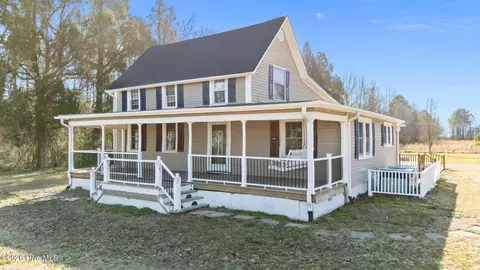 10756 Nc 92 Hwy E, Bath, NC 27808