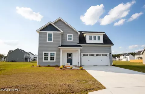 765 Aria Ln, Hubert, NC 28539