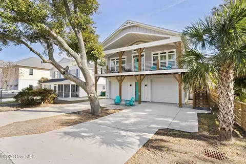 613 S Fifth Ave S, Kure Beach, NC 28449