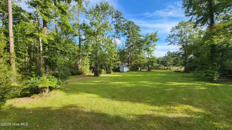 129 Cummins Creek Rd, Beaufort, NC 28516