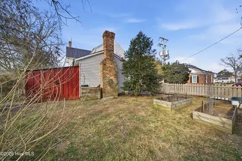 Exterior - 201 Main St, Gatesville, NC 27938 photo 7 of 13