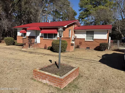2040 W 5th St, Washington, NC 27889