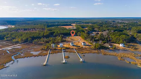 102 Mill Landing Point Rd, Newport, NC 28570