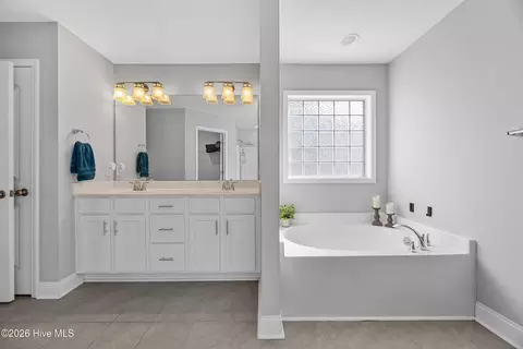 Bath - 8564 Primm Forest Dr NE, Leland, NC 28451 photo 2 of 3