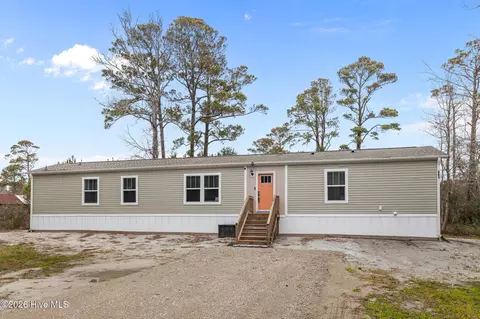 801 Lola Rd, Cedar Island, NC 28520