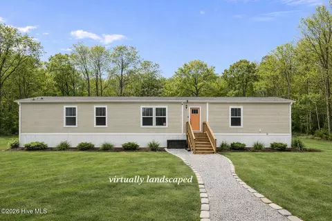 801 Lola Rd, Cedar Island, NC 28520