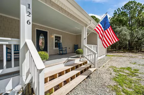 126 Shady Pines Dr, Hampstead, NC 28443