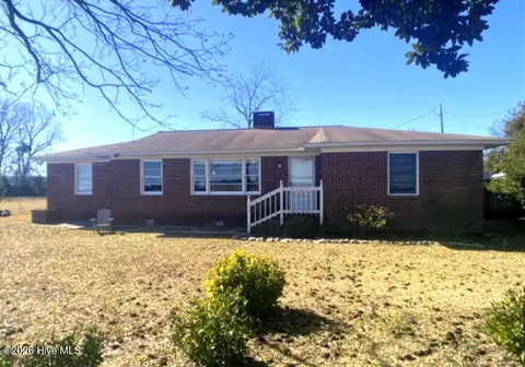 13570 N Lake Rd, Engelhard, NC 27824