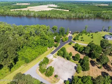304 Winfall Ct, Edenton, NC 27932 photo 2