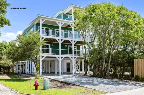 1202 N Topsail Dr, Surf City, NC 28445