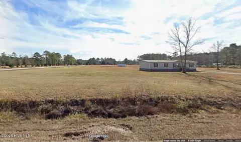 239 Benton Rd SE, Bolivia, NC 28422